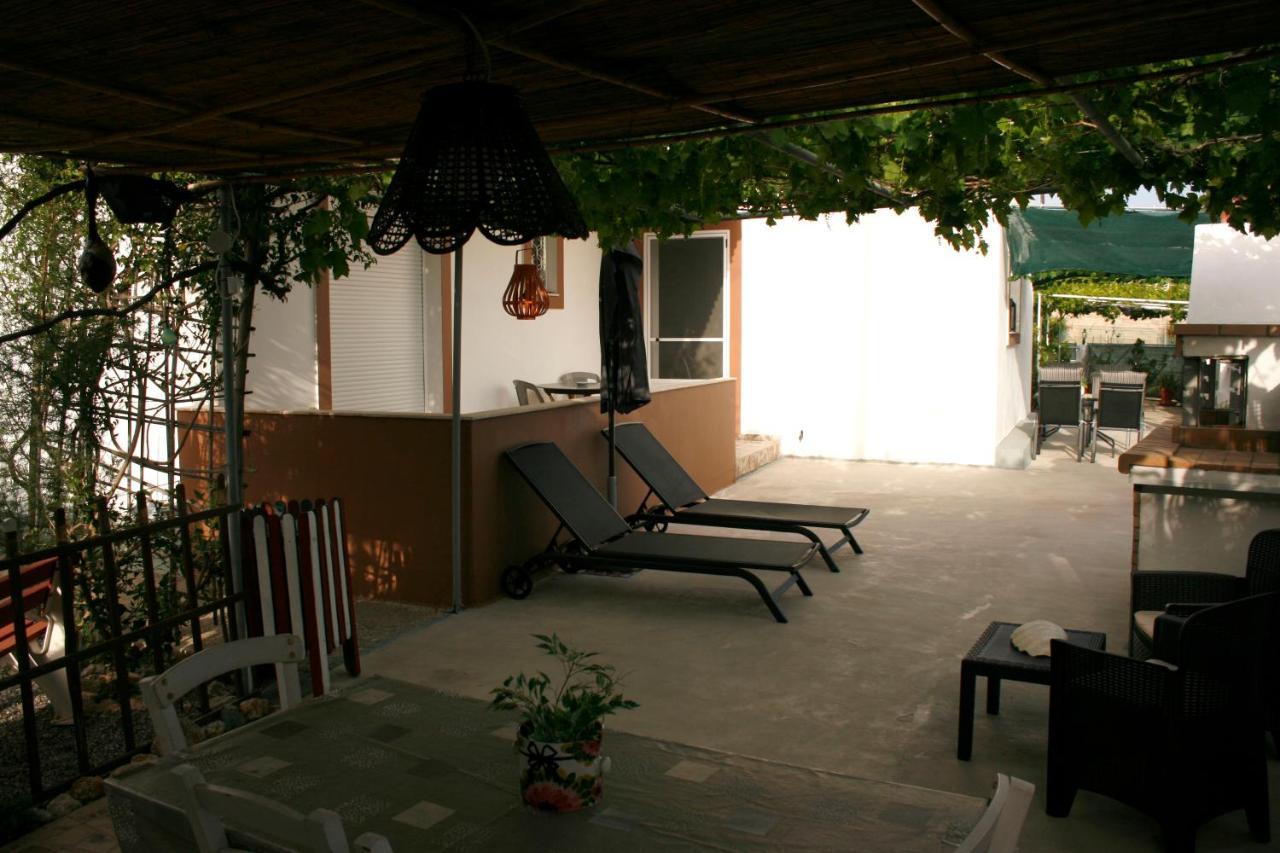 Kiki Stegna Apartman Arhángelosz Kültér fotó